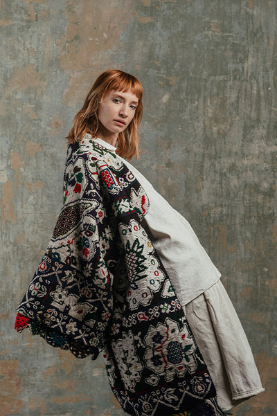 The Timeless Traditional Coat: The Colourful Kimono Statement Piece | Niculina