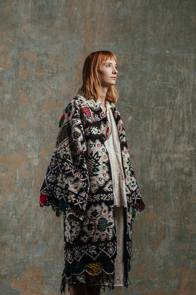 The Timeless Traditional Coat: The Colourful Kimono Statement Piece | Niculina